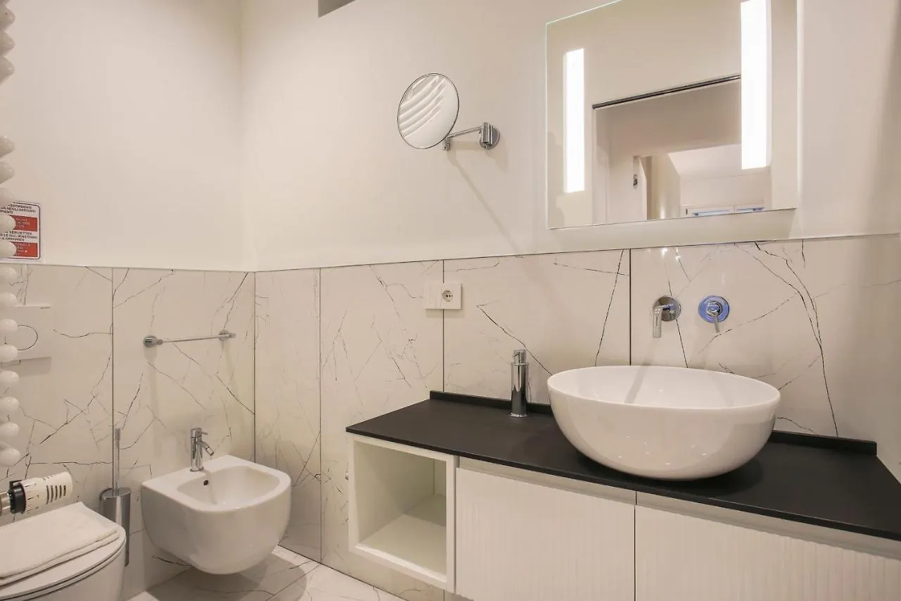 Repubblica Suite Ii-Hosted By Sweetstay Milán