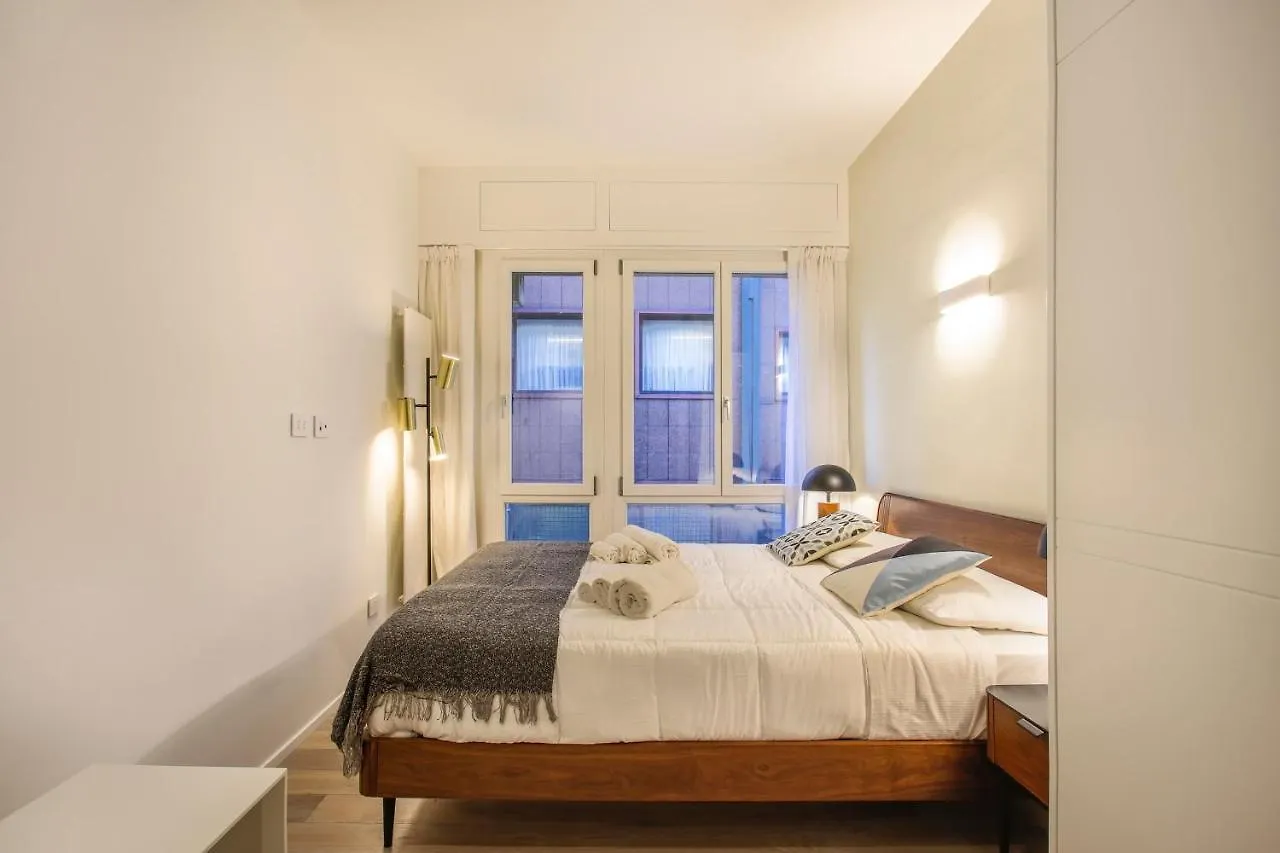 Appartement Repubblica Suite Ii-Hosted By Sweetstay Milan